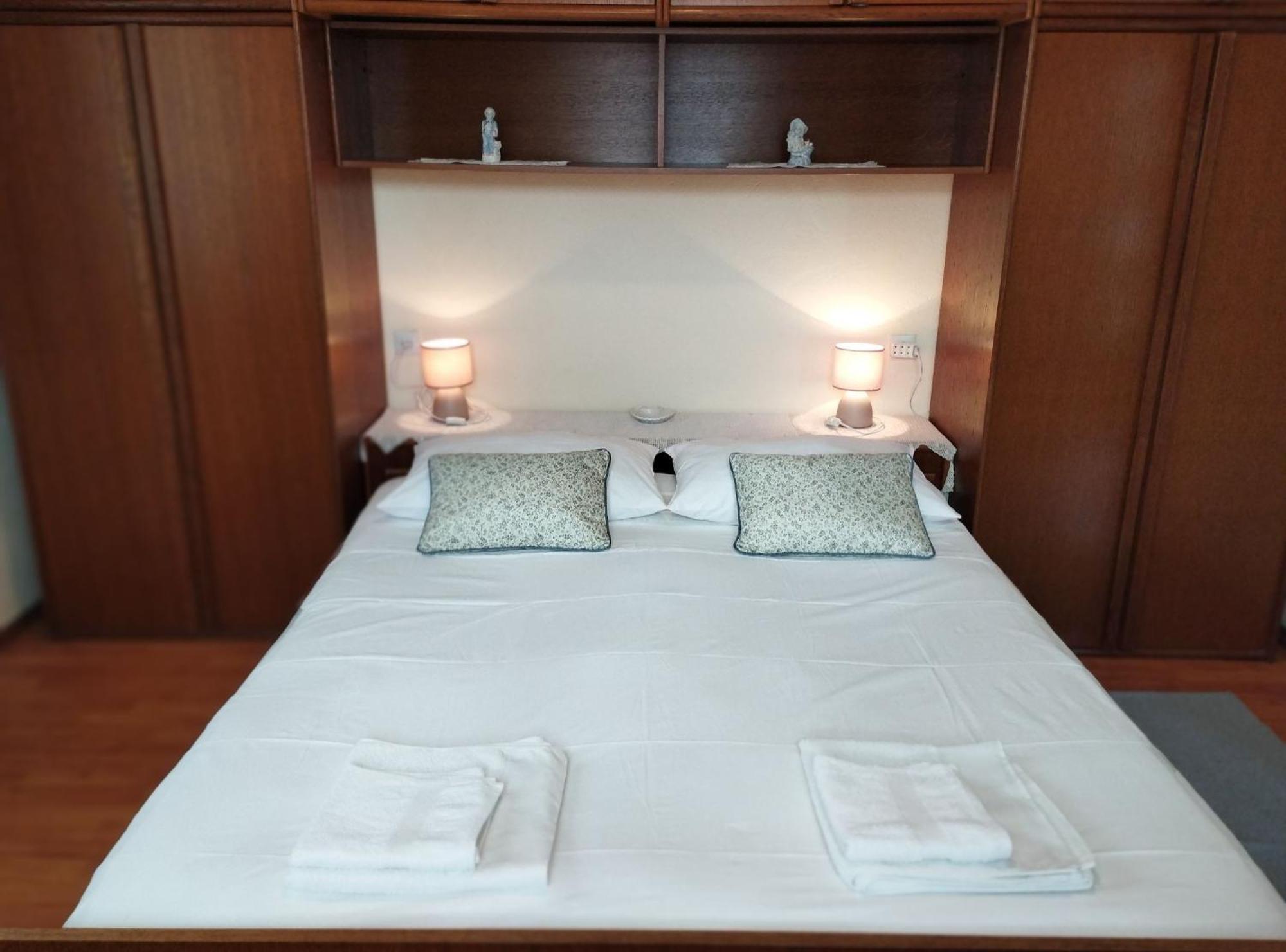 Apartments Gorana Сплитска Экстерьер фото