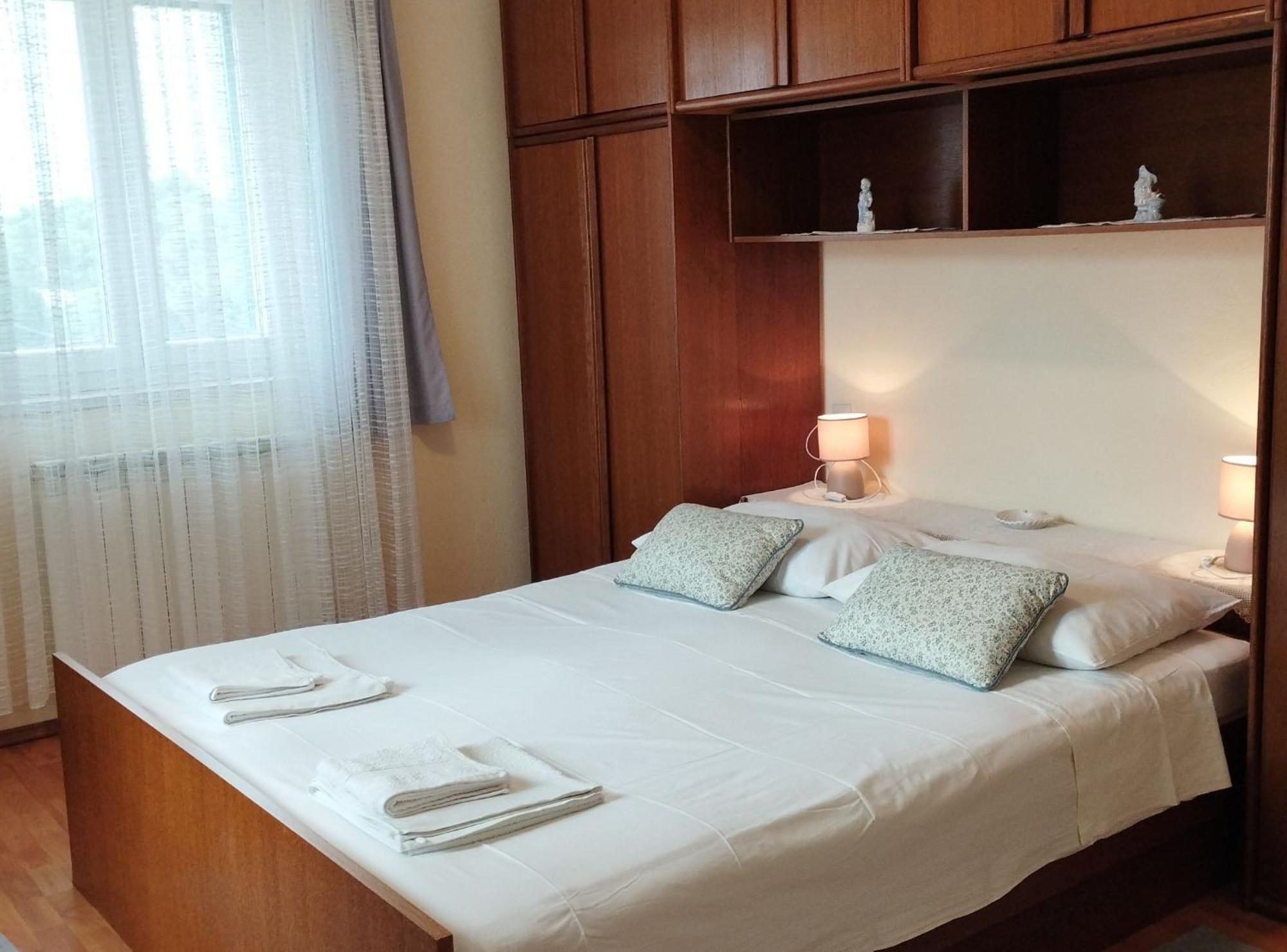 Apartments Gorana Сплитска Экстерьер фото