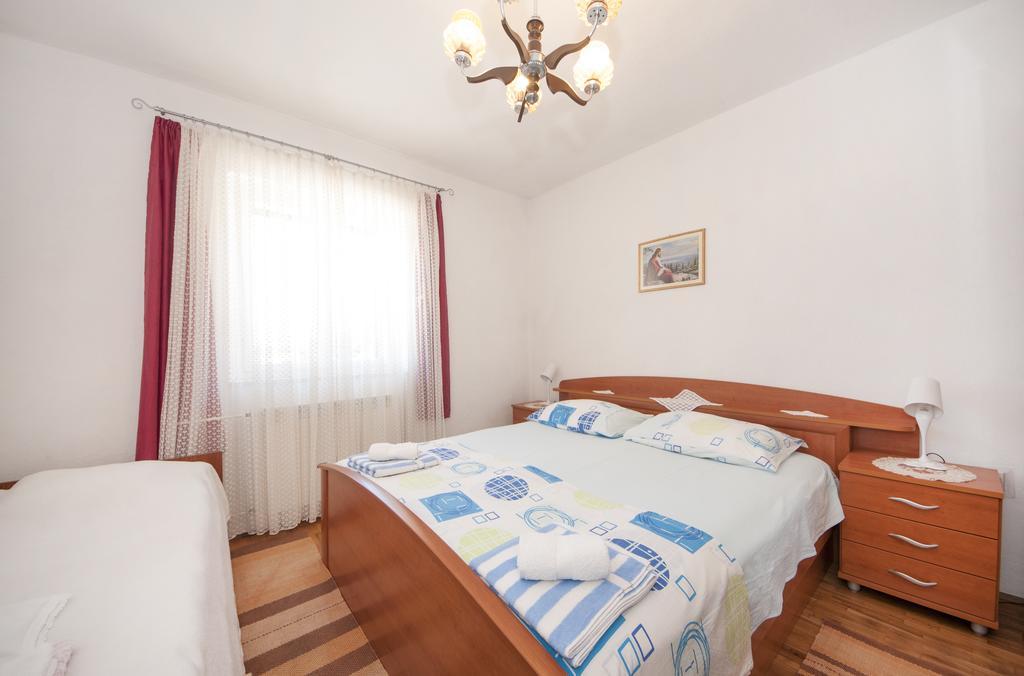 Apartments Gorana Сплитска Экстерьер фото